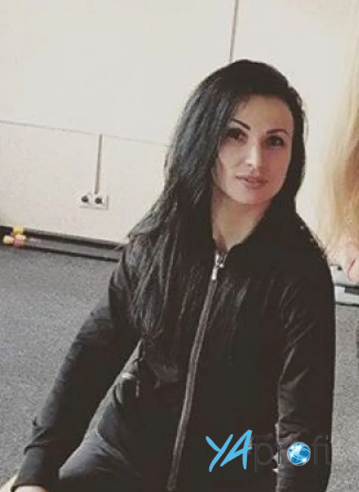 Яна Петренко