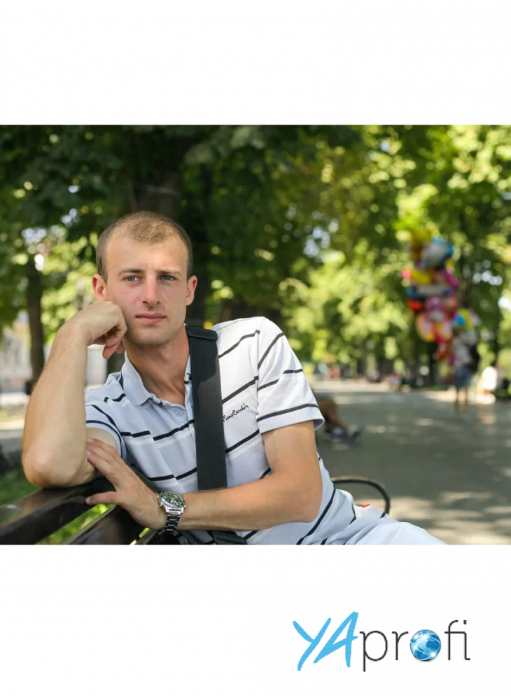 Игорь Лавров