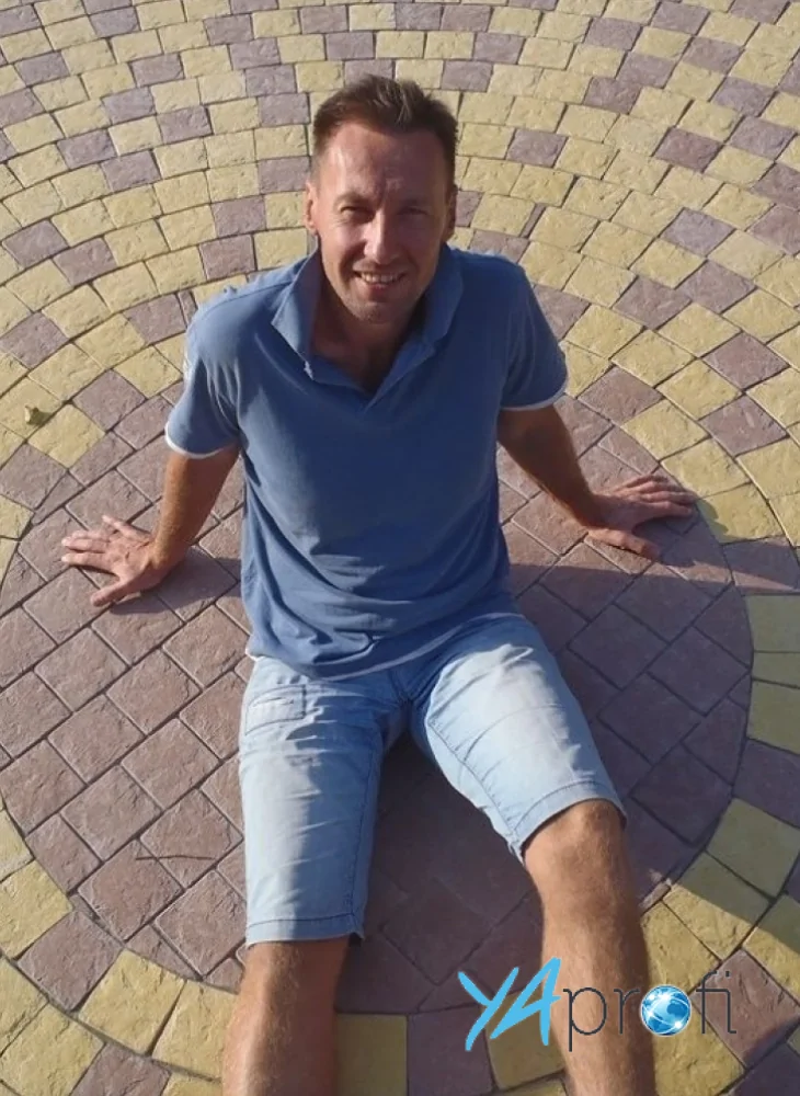 Александр Евгеньевич