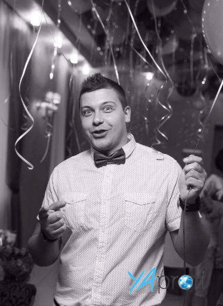 Макс Братов