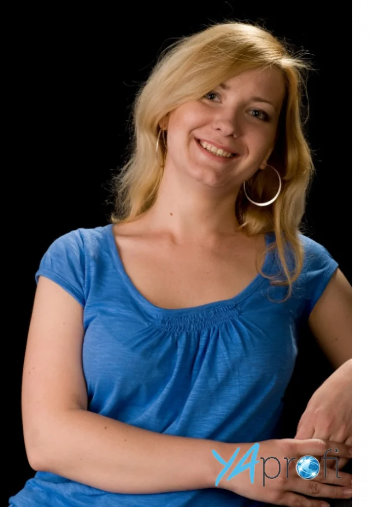 Анна Леонова 