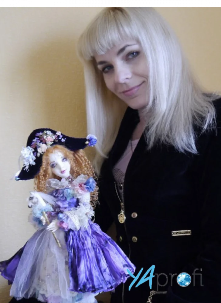 Людмила Непомнящая