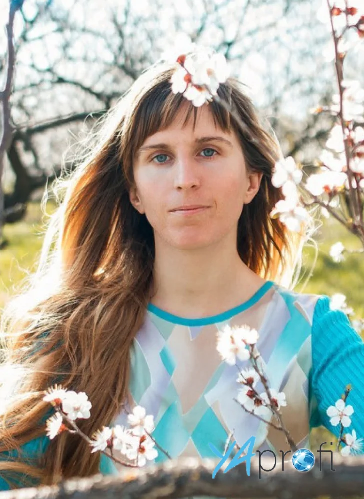 Анна Ледней 