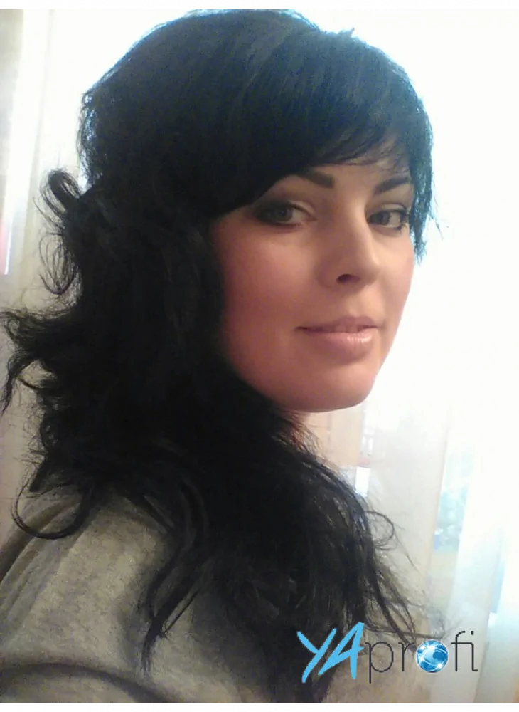 Елена Леонова