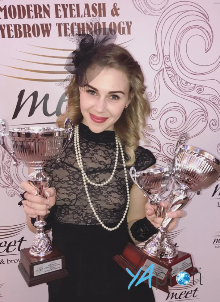 Толстоброва Яна