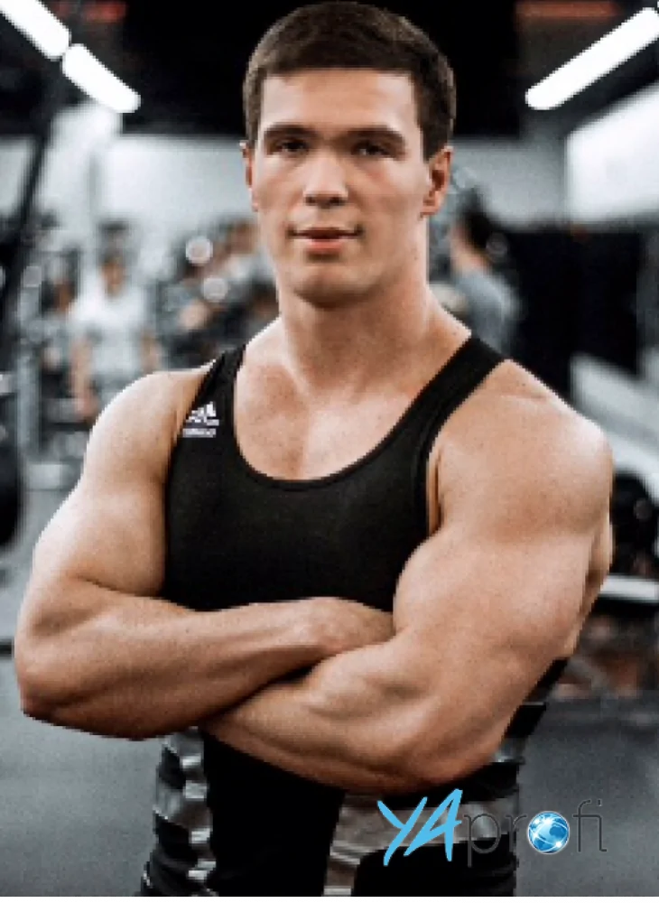 Александр Горин