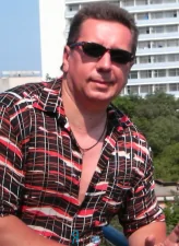 Дмитрий Маслов