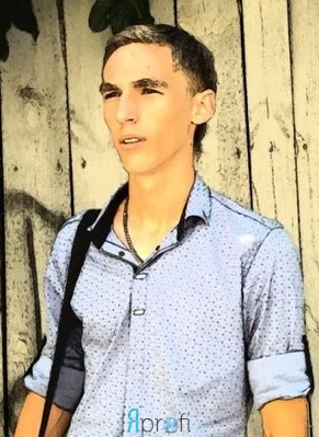 Лучник Павло