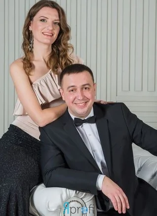 Дуэт ведущих "Иван и Оксана"