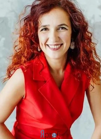 Наташа Харисова