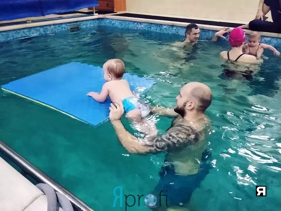 Бассейн «Aqualuna»